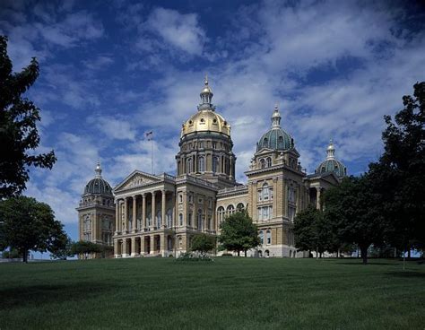 Ninth Most Beautiful State Capitol Building Des Moines