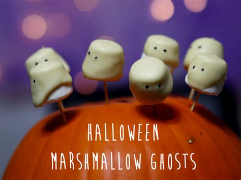 Last Minute Diy Halloween Treats White Chocolate Marshmallow Ghosts