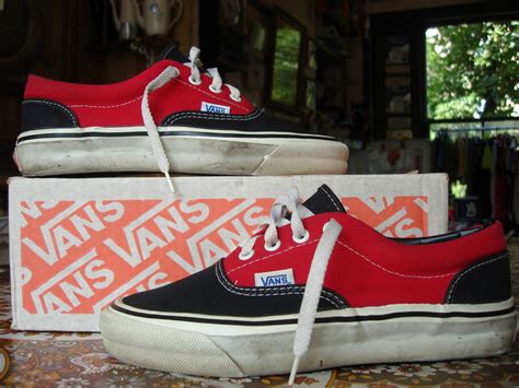 Theothersideofthepillow Vintage Vans 2 Tone Black And Red