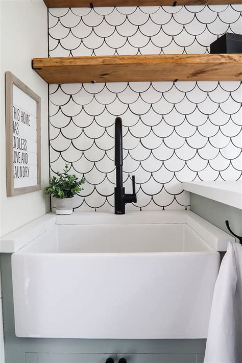 This post contains affiliate links, please see my disclosure here for more information. Build Your Own Farmhouse Sink Base Cabinet - Living Letter ...