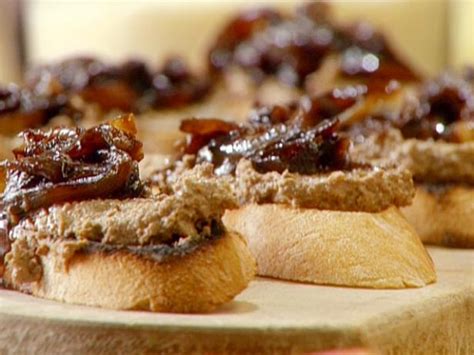 Firstly, note in this recipe that there is no bacon in this recipe. Crostini of Chicken Liver Pate with Balsamic Onions Recipe ...