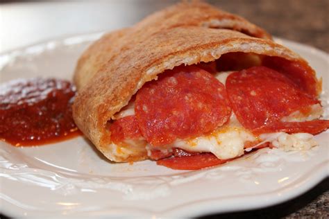 2 km northeast of stromboli is the small, uninhabited sister island strombolicchio. Crafty Dog Love: Pepperoni Stromboli