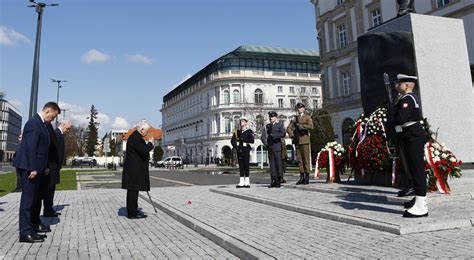 13 Lat Po Katastrofie Smoleńskiej Premier Morawiecki I Prezes Pis