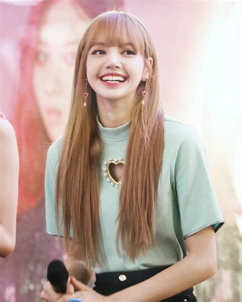 Lisa Blackpink 리사 Di Instagram You Are Our Pride😊💛 We Will Always