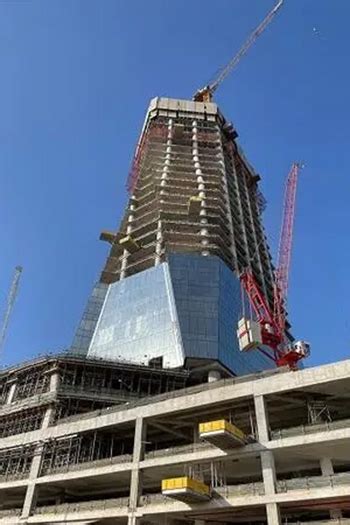 Uptown Tower In Dubai Surpasses 150 Meters Ctbuh
