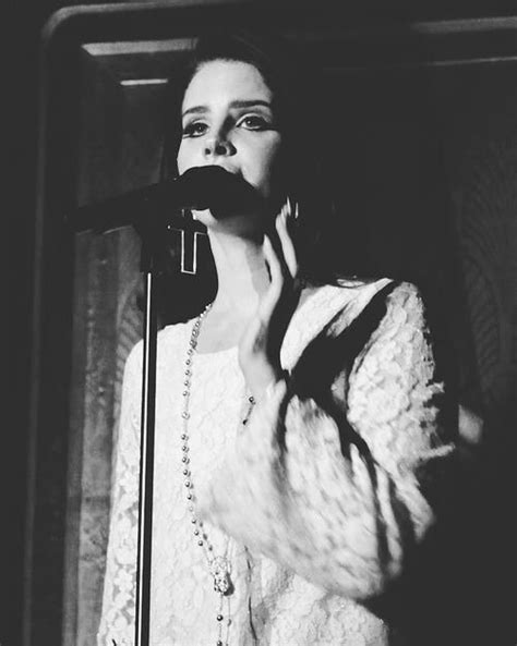 2,606 best vintage free video clip downloads from the videezy community. Pin by Boudoir on Lana Del Rey | Lana del rey, Lana del ...