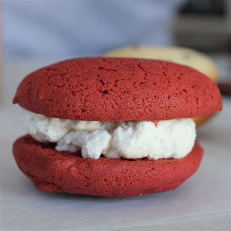 Wicked Loby Love Red Velvet Whoopie Pies From Maine