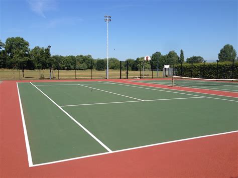 Experienced tennis court resurfacing contractors may paint anywhere from 50 to 400 tennis courts in a season. Tennis Court Line Marking | UK Tennis Courts Sport Lines