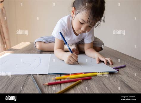 Aisan School Children Hi Res Stock Photography And Images Alamy