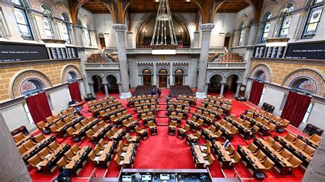 state legislature returns to deal with late budget another extender planned newsday