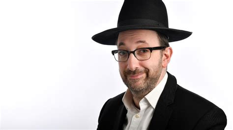 Orthodox Jewish Comedian Ashley Blaker Works In Show Business But He