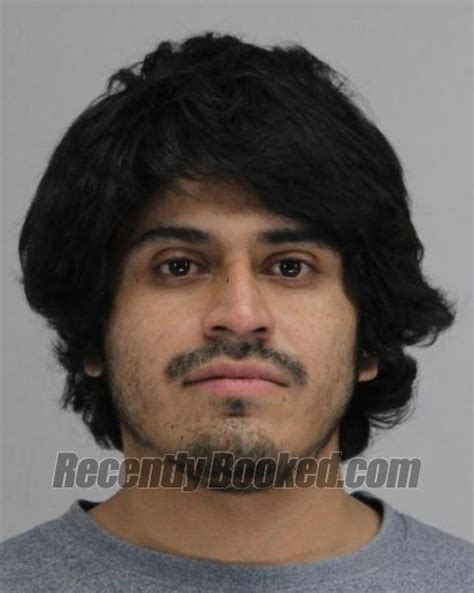 Recent Booking Mugshot For Juan Hernandez In Dallas County Texas