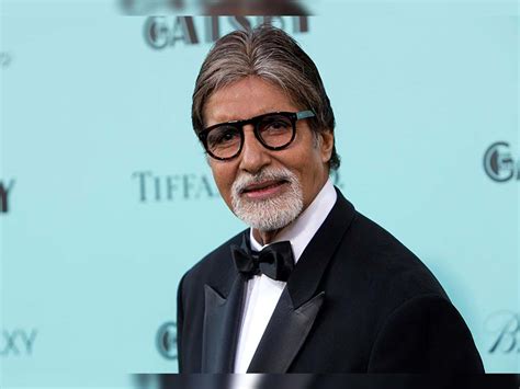 Amitabh bachchan, one of the most popular actors of bollywood. Amitabh Bachchan tested Positive for Coronavirus
