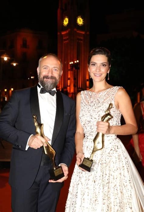 Check spelling or type a new query. Bergüzar Korel ile Halit Ergenç Beyrut'a damga vurdu ...