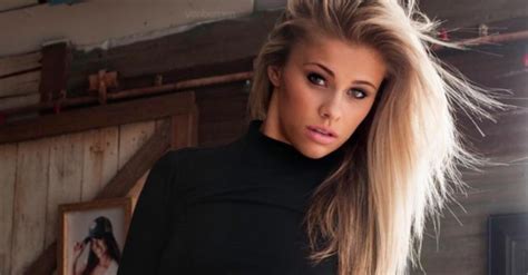 Ufc Star Paige Vanzant Keeps Sharing Clever Nude Photos On Instagram