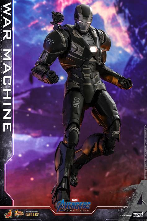 Hot Toys Debuts Avengers Endgame Captain Marvel Figure