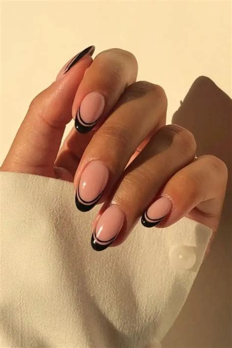 30 Cute French Tip Acrylic Nails That Will Never Go Out Of Style