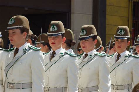 Chile Police Carabineros Woman