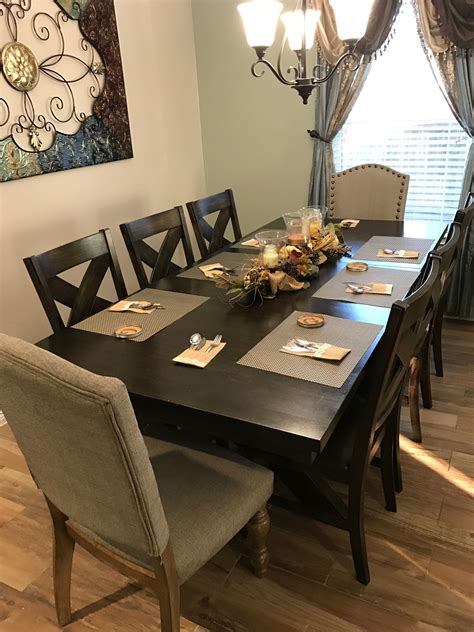 Extra Chairs On End 👍🏻 In 2019 Dining Room Table Decor Dining Room