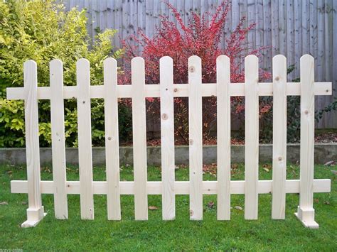 17 How To Make A Free Standing Picket Fence 2022
