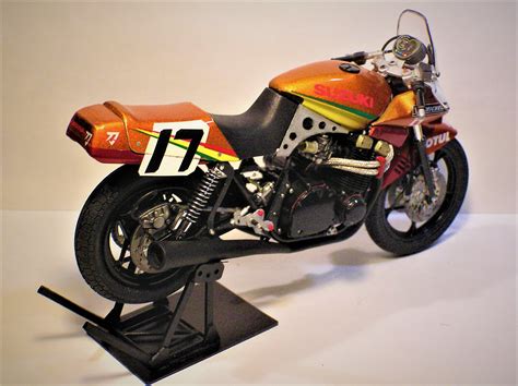 Motorcycle Toy Models And Kits Suzuki Gsx1100s Katana Motorcycle Tamiya 1