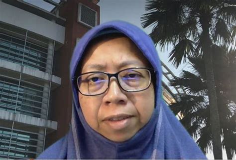 Perintah kawalan pergerakan kerajaan malaysia), commonly referred to as the mco or pkp. Total 'lockdown' ... elak perkhidmatan kesihatan terus ...