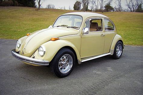 1970 Volkswagen Beetle Front 34 218178