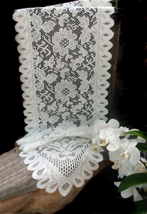 34 cool gifts for runners who love going the distance. Lace Table Runners Ivory 13" x 120in