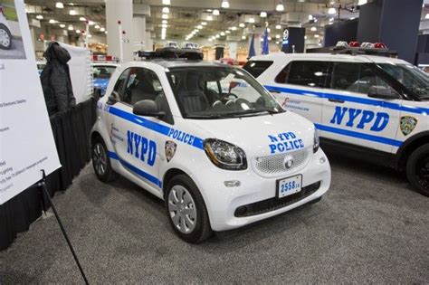 Smart Fortwo Police Car Goes On Patrol In New York News Car And Driver