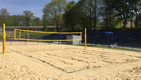 Die größe des tores wurde dort mit acht yards mal acht feet angegeben. Beachvolleyballfeld: Kosten für Planung und Bau ...