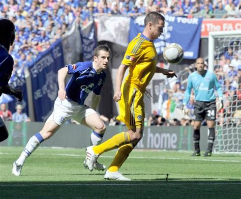 This page displays a detailed overview of the club's current squad. Chelsea 2 Everton 1 in May 2009 at Wembley. Frank Lampard ...