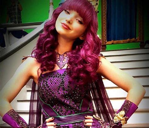 beautiful princess dovecameron 😍👑😇 dovecameron descendants2 descendants3 mal descendientes2