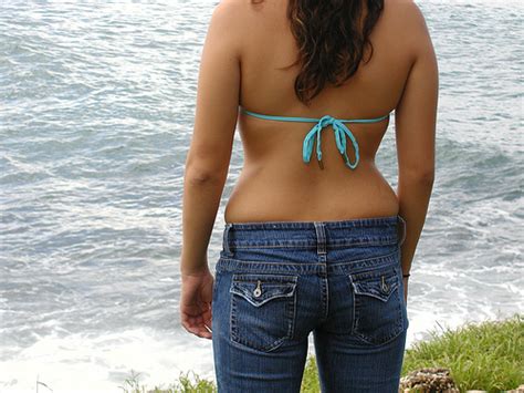 “muffin Tops” 20 Worst Fashion Mistakes A Girl Can Make