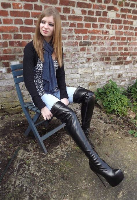 Cute Outfits To Wear With Platform Boots This Season Outfits With