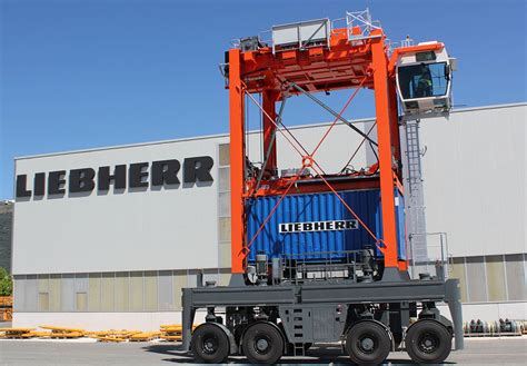 Liebherr Delivers Seven Straddle Carriers In Rotterdam