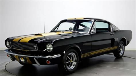 A Tribute To American Muscle Cars And All Their Awesomness 29 Pics