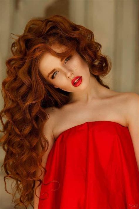 Auburn hair color is perfect for autumn but will also work for any other season as it can brighten a woman's appearance and natural curly hair is lovely, but this one looks unique due to many things. Her hair is fantastic! | Long hair color, Hair color ...