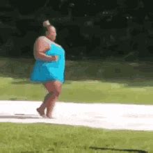 Gifs That Prove People Falling Is Funny Gifs Sexiz Pix