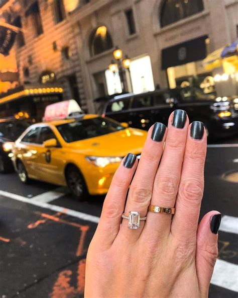 50 Engagement Ring Selfies That Will Inspire You To Show Off Your Bling Engagement Ring Selfie