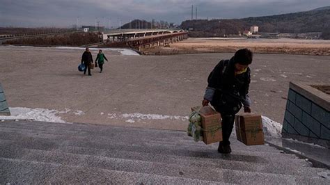 China Miles De Mujeres Y Niñas De Corea Del Norte Terminan Como