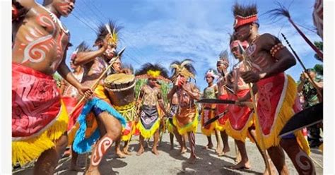 Suku jawa merupakan suku yang memiliki jumlah populasi terbanyak dibandingkan dengan suku lainnya. Mengenal Tari Tradisional Papua - TradisiKita, Indonesia