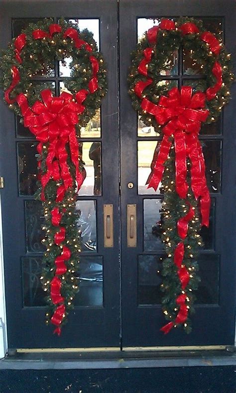 Inspiring Christmas Wreaths Ideas For All Types Of Décor07 Homishome