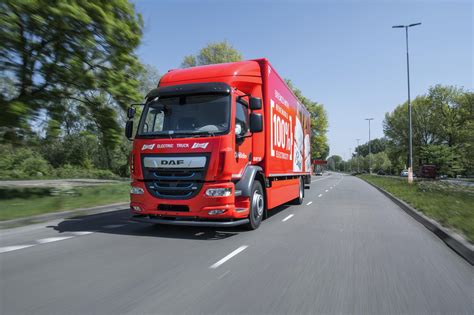 Daf Starts Delivery Of Fully Electric Lf Electric Daf Trucks Nv