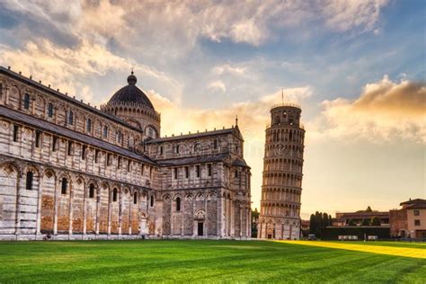 Pisa Leaning Tower Torre Di Pisa And The Cathedral Duomo Di Pisa At