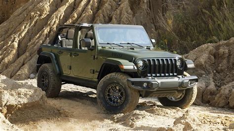 2022 Jeep Wrangler Unlimited Choosing The Right Trim Autotrader