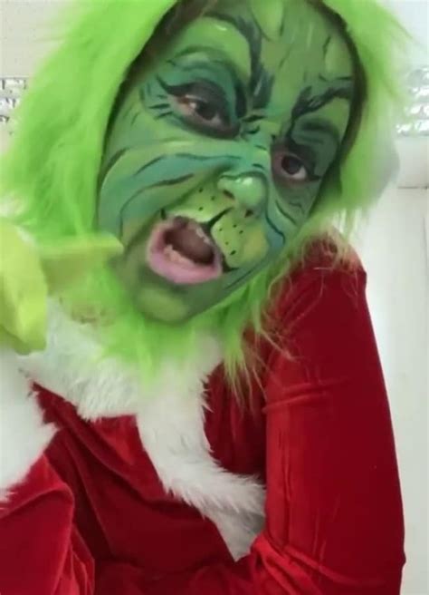 Jacqueline Jossa Delights Kids As She Dresses Up As The Grinch