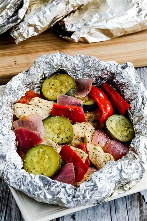 Got kids and adults with different tastes? These easy and tasty Low-Carb Tin Foil Dinners are perfect ...