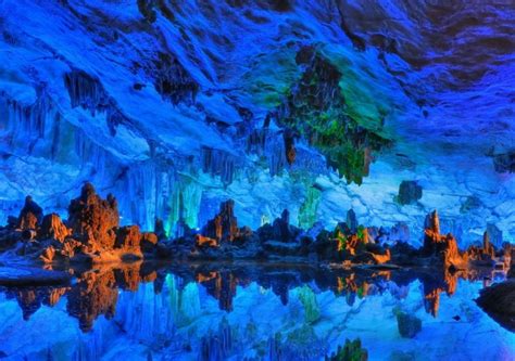 Reed Flute Caves Las Cuevas Más Coloridas De China Fotos E Imágenes