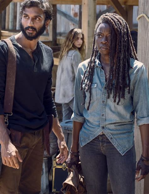 Sheriff deputy rick grimes wakes up from a coma, to learn the world is in ruins, and must lead a group of survivors to stay alive. The Walking Dead Season 9 Episode 8 Review: Evolution - TV ...