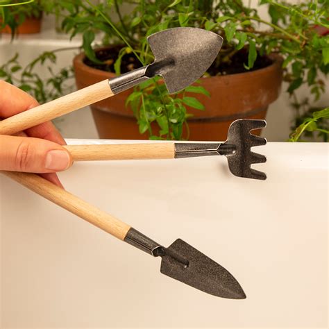 Mini Garden Tool Set — Kikkerland Design Inc